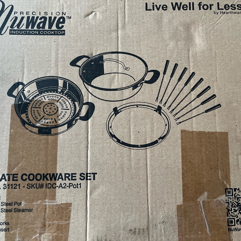 New in box, never opened Nuwave ultimate cookware set.  12 pieces.